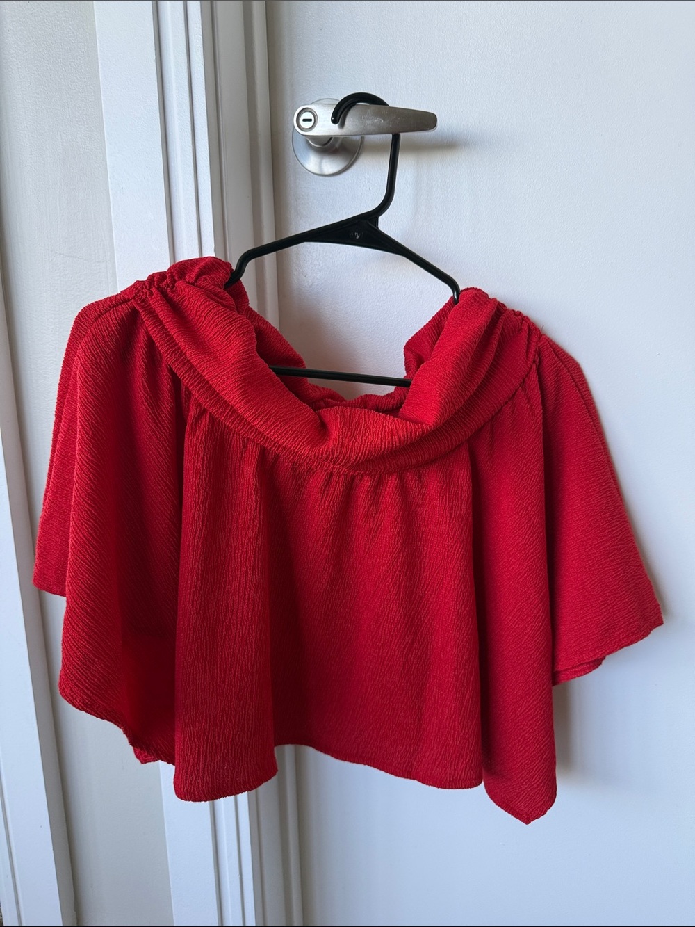 Divided Red Textured Mini Skirt with Elastic Waist